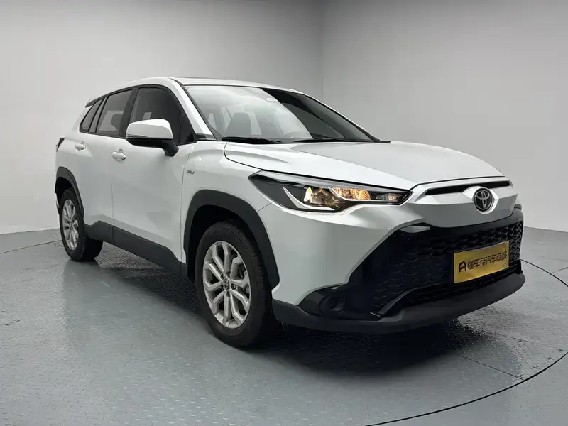 2024 Toyota Frontlander с пробегом 5 600 км