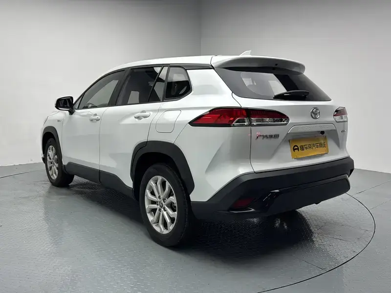 2024 Toyota Frontlander с пробегом 5 600 км