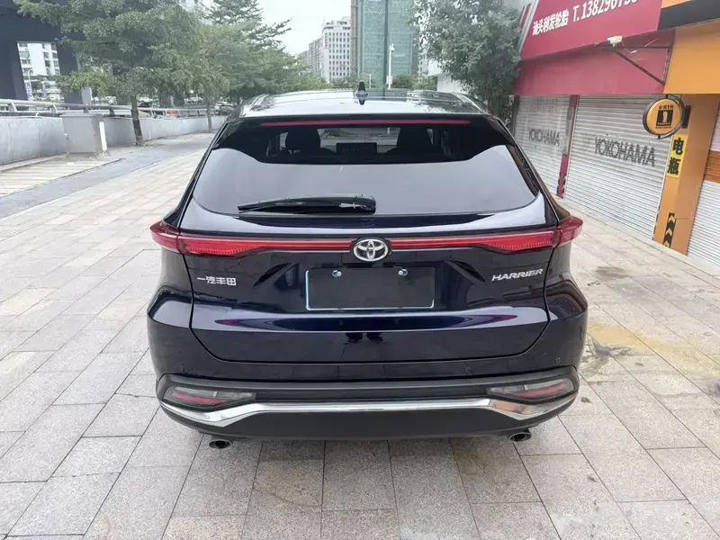 2022 Toyota Harrier с пробегом 70 000 км