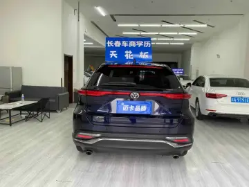 2022 Toyota Harrier с пробегом 50 000 км