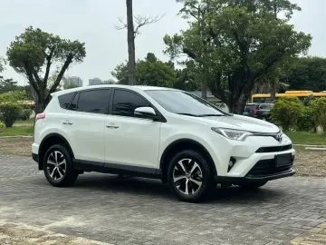 2019 Toyota RAV4 с пробегом 83 000 км