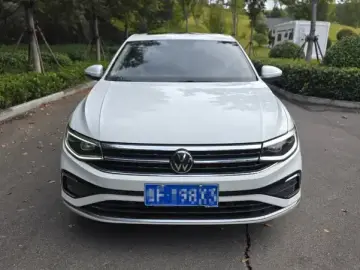 2023 Volkswagen Bora с пробегом 37 000 км