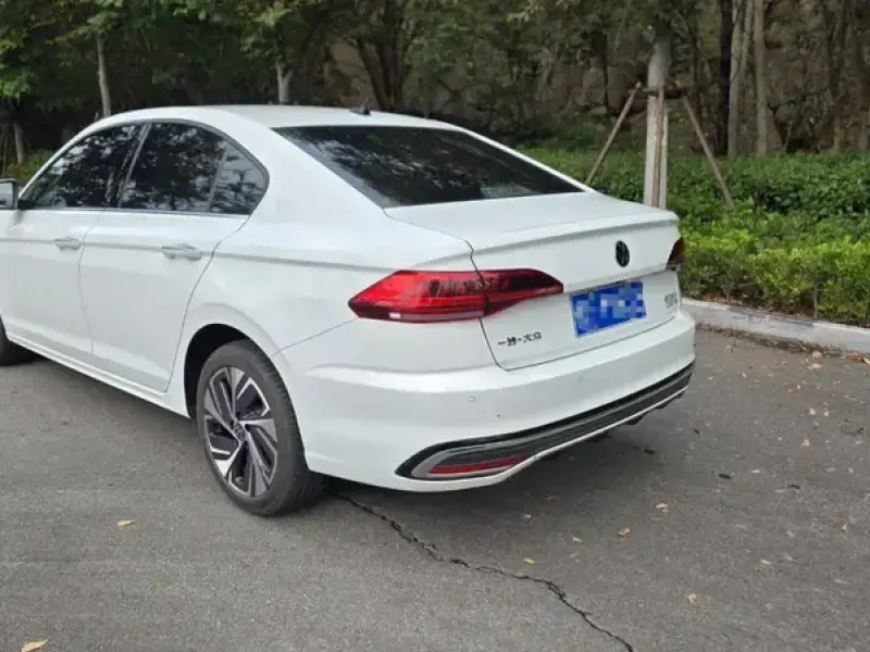 2023 Volkswagen Bora с пробегом 37 000 км