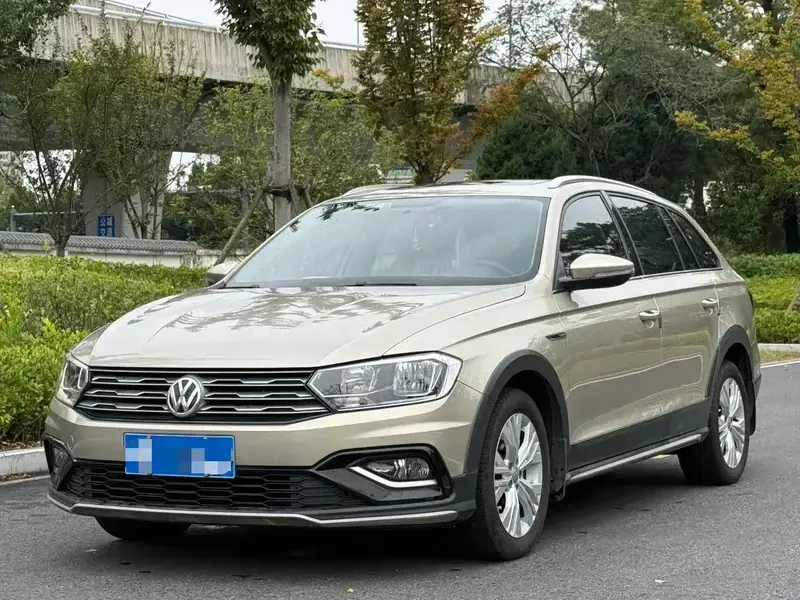 2017 Volkswagen C-Trek с пробегом 140 000 км