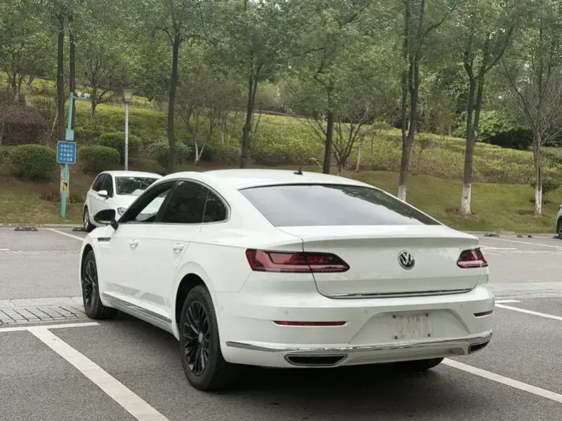 2020 Volkswagen Passat CC с пробегом 61 000 км