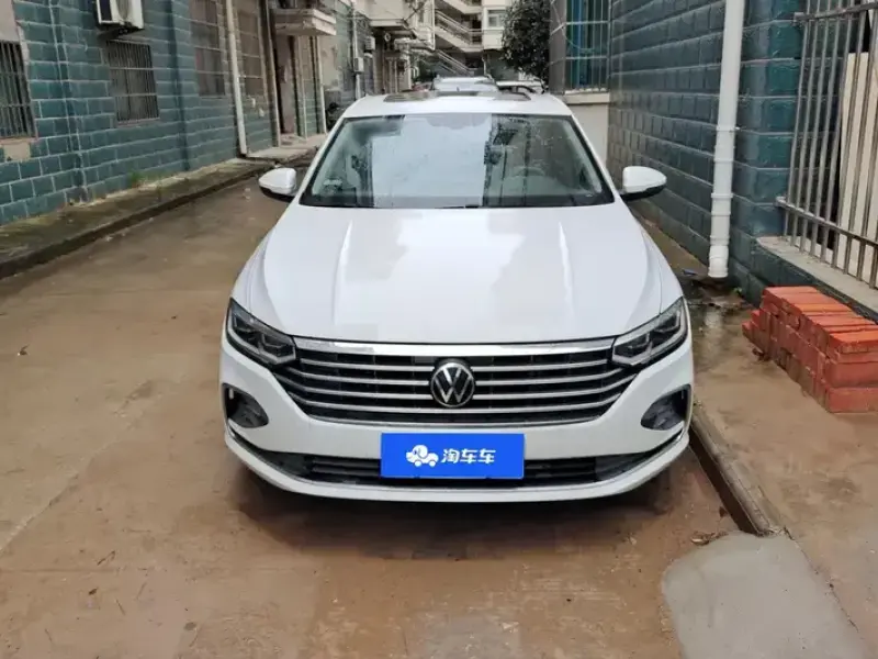 2023 Volkswagen Lavida с пробегом 27 000 км