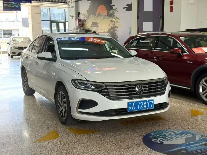 2023 Volkswagen Lavida с пробегом 45 000 км