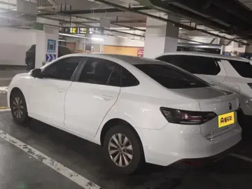 2026 Volkswagen Lavida с пробегом 5 000 км
