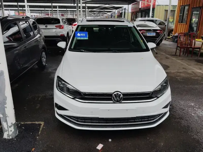 2019 Volkswagen Golf Sportsvan с пробегом 147 000 км