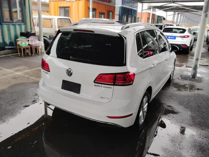 2019 Volkswagen Golf Sportsvan с пробегом 147 000 км