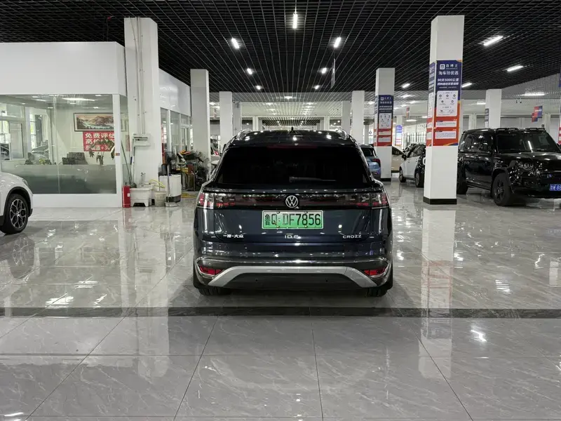2021 Volkswagen ID.6 с пробегом 65 000 км