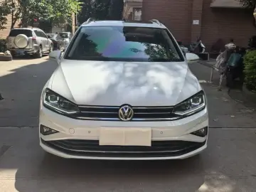 2019 Volkswagen Golf Sportsvan с пробегом 65 700 км