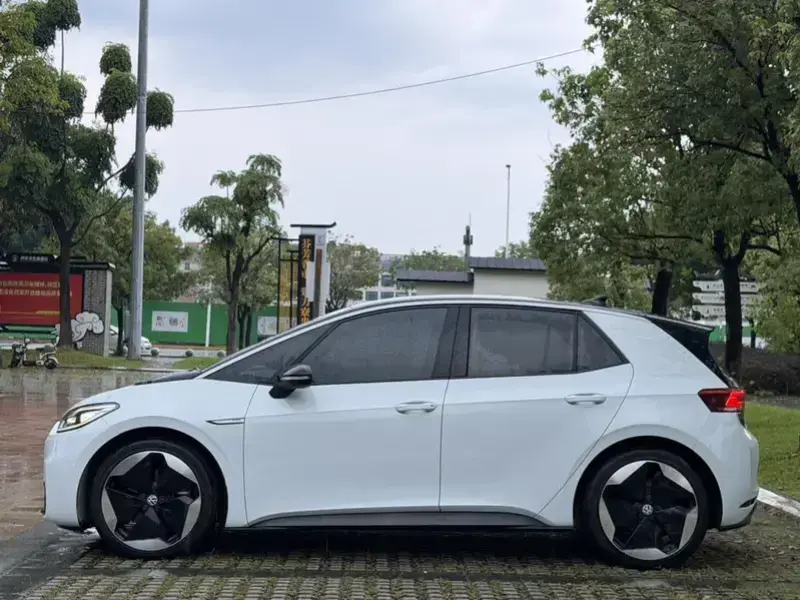 2022 Volkswagen ID.3 с пробегом 50 000 км