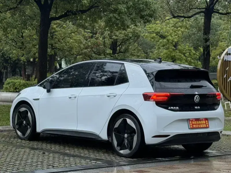 2022 Volkswagen ID.3 с пробегом 50 000 км