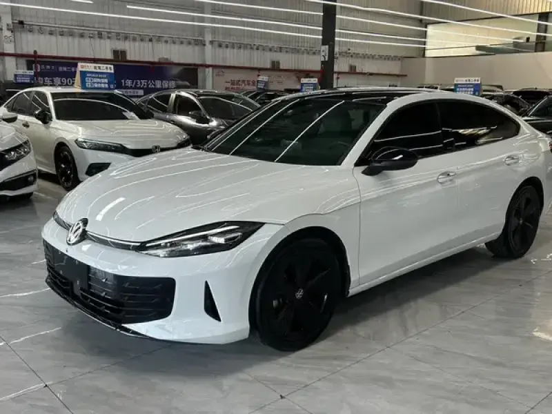 2026 Volkswagen Lamando с пробегом 1 000 км
