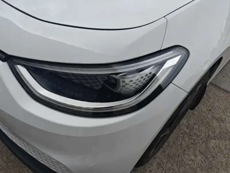 2025 Volkswagen ID.3 с пробегом 33 000 км