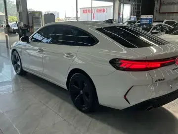 2026 Volkswagen Lamando с пробегом 1 000 км