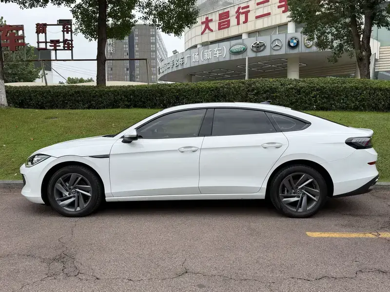 2024 Volkswagen Lamando с пробегом 23 000 км