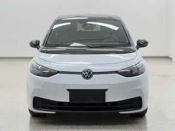 2025 Volkswagen ID.3 с пробегом 24 500 км