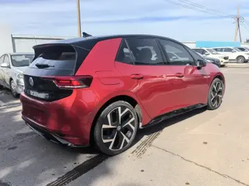 2026 Volkswagen ID.3 с пробегом 18 000 км