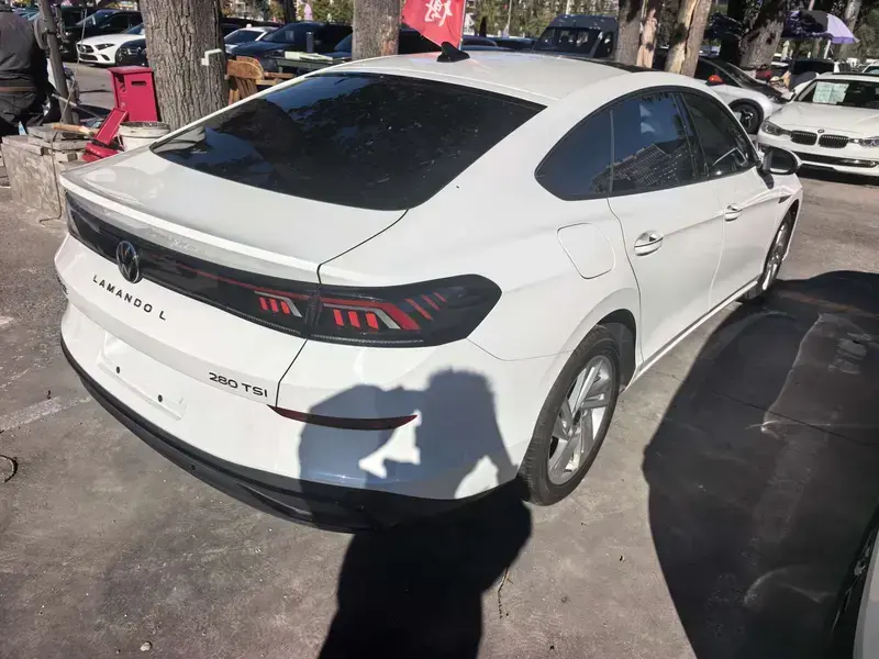 2023 Volkswagen Lamando с пробегом 26 000 км