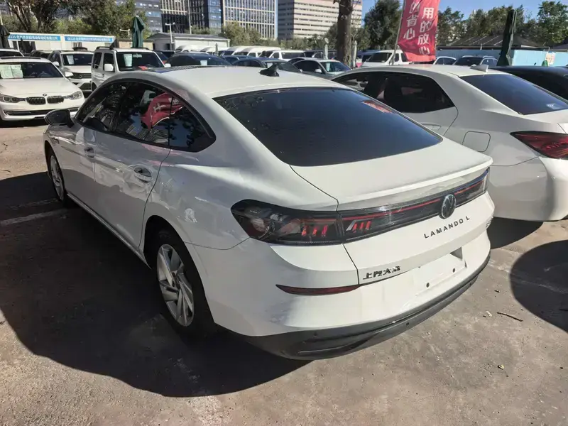 2023 Volkswagen Lamando с пробегом 26 000 км