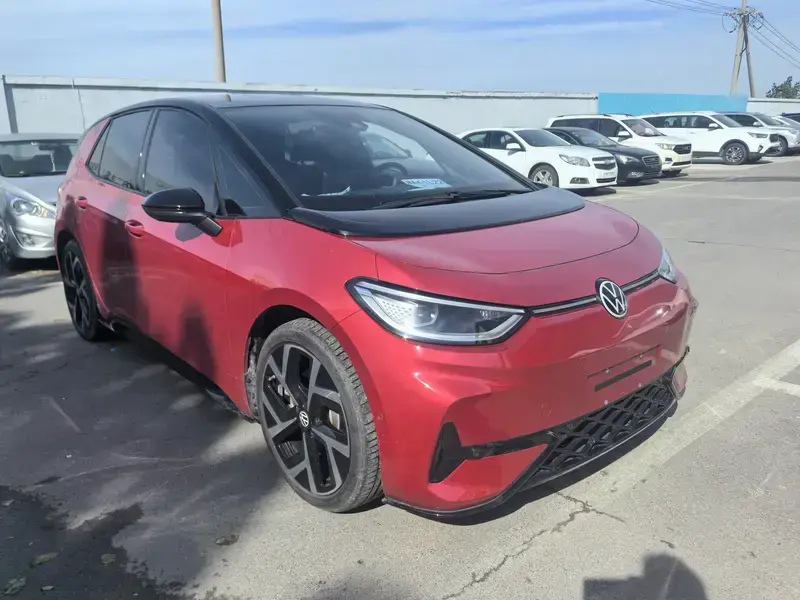 2026 Volkswagen ID.3 с пробегом 11 000 км