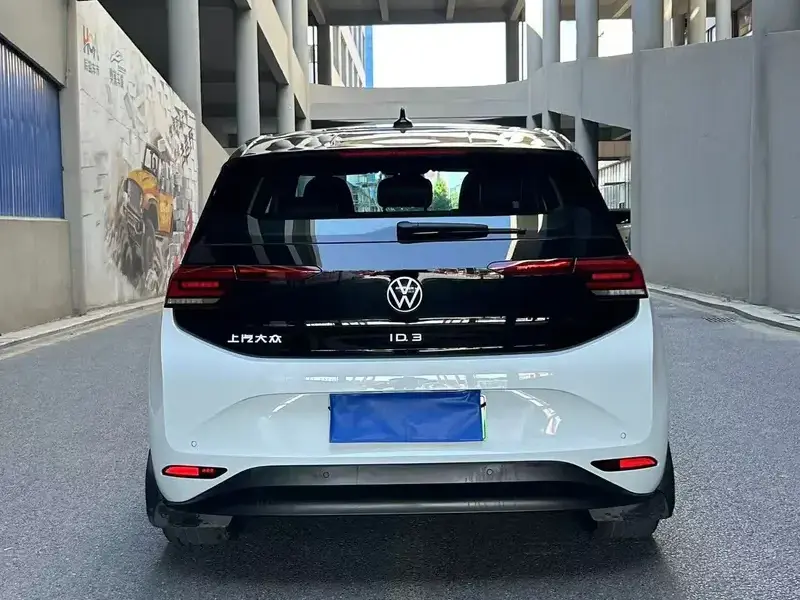 2023 Volkswagen ID.3 с пробегом 68 000 км