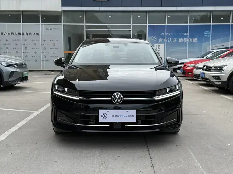 2024 Volkswagen Magotan с пробегом 11 000 км
