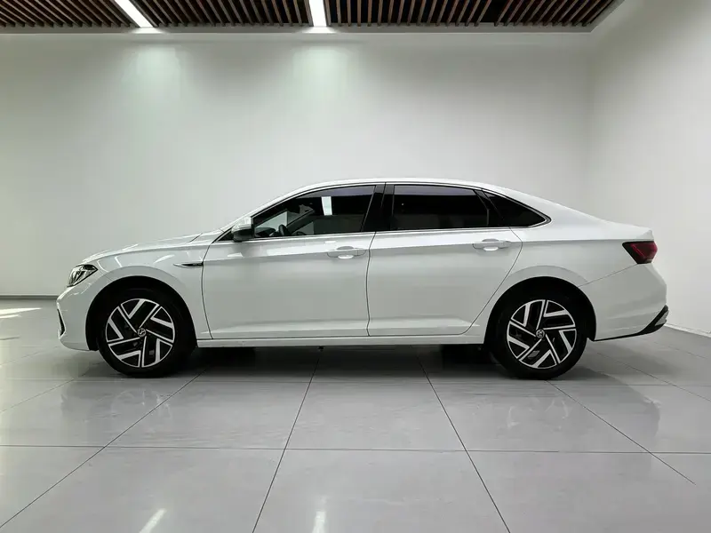 2023 Volkswagen Sagitar с пробегом 46 100 км