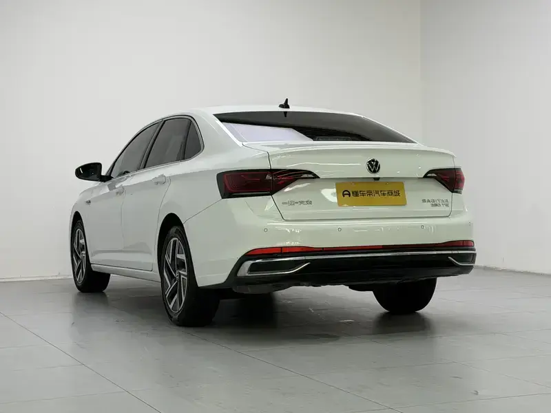 2023 Volkswagen Sagitar с пробегом 46 100 км