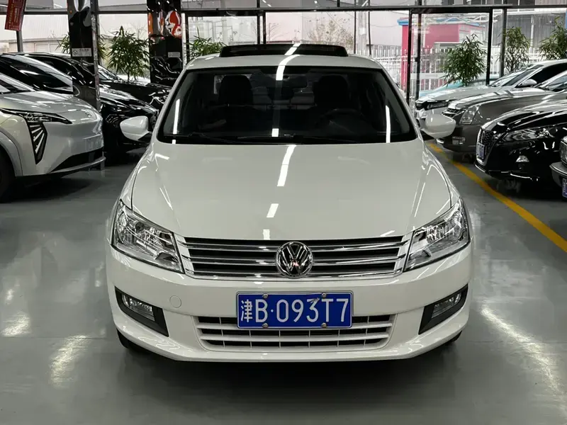 2015 Volkswagen Santana с пробегом 87 000 км