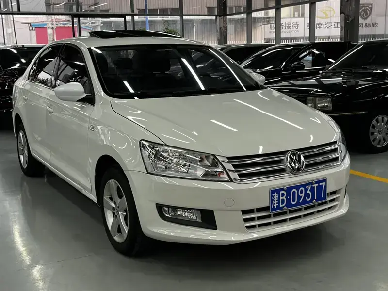 2015 Volkswagen Santana с пробегом 87 000 км