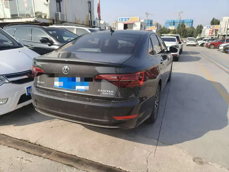 2021 Volkswagen Sagitar с пробегом 90 000 км