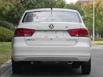 2013 Volkswagen Santana с пробегом 116 000 км