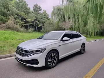 2024 Volkswagen Sagitar с пробегом 23 000 км