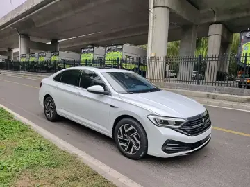 2024 Volkswagen Sagitar с пробегом 23 000 км