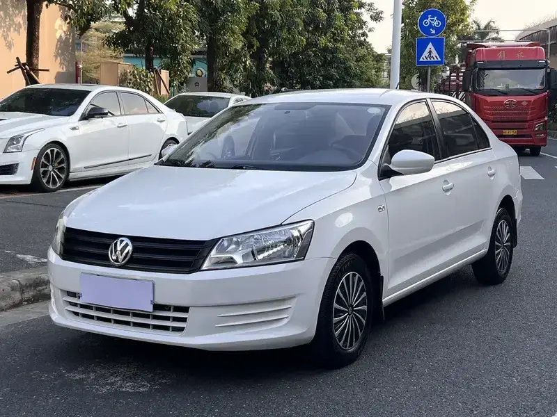 2013 Volkswagen Santana с пробегом 100 000 км