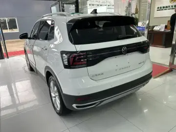 2021 Volkswagen T-Cross с пробегом 15 800 км