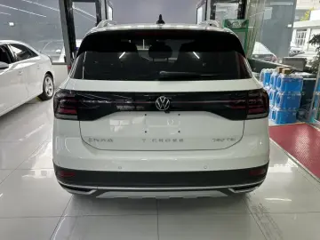 2021 Volkswagen T-Cross с пробегом 15 800 км