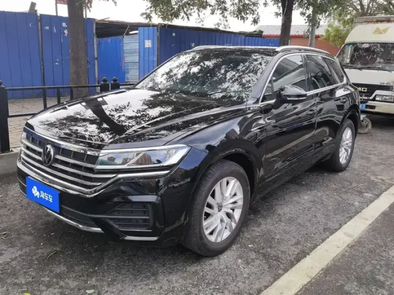 2023 Volkswagen Touareg с пробегом 19 000 км