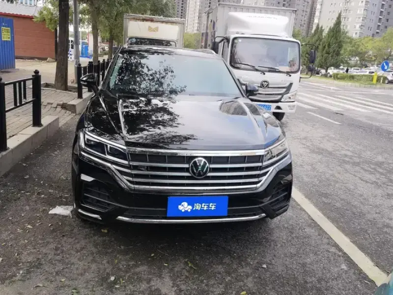 2023 Volkswagen Touareg с пробегом 19 000 км