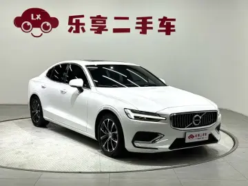 2020 Volvo S60 с пробегом 91 000 км