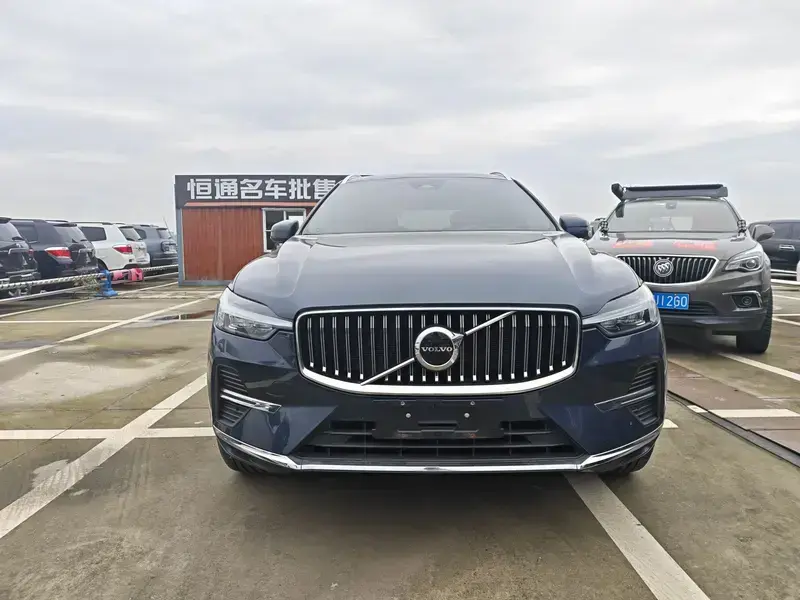 2025 Volvo XC60 с пробегом 60 000 км