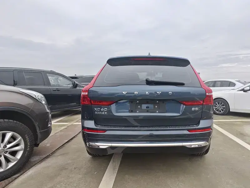 2025 Volvo XC60 с пробегом 59 000 км