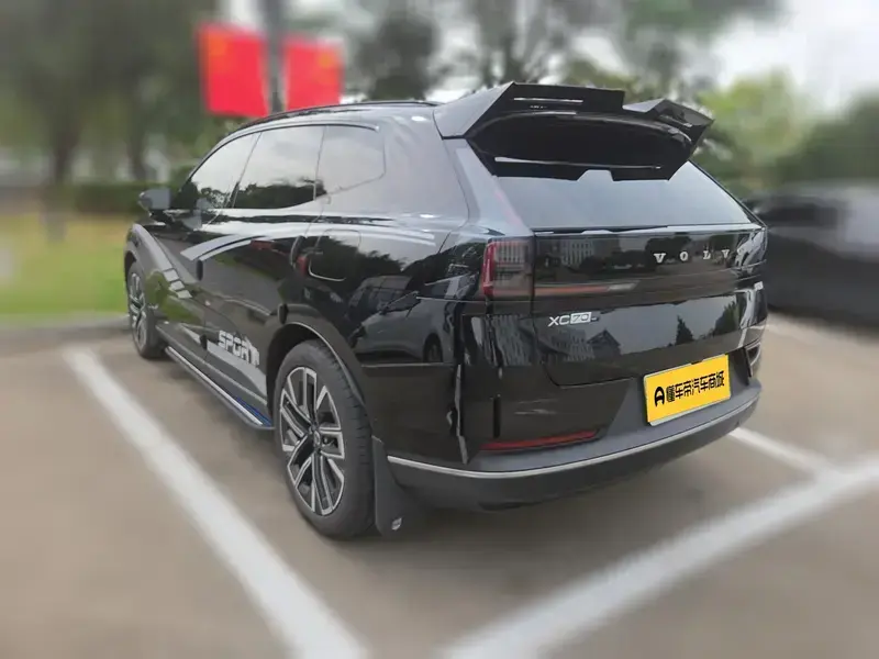 2026 Volvo XC70 с пробегом 3 600 км