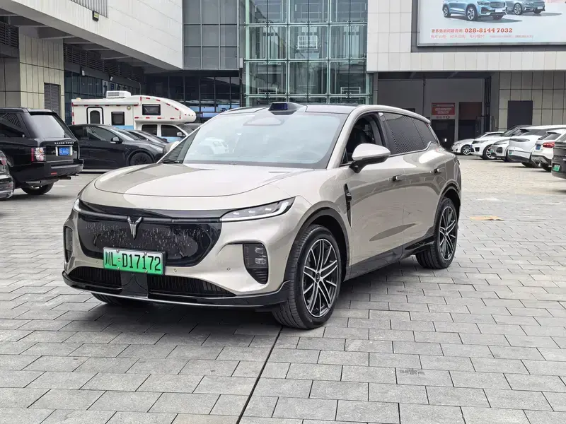 2025 Voyah Courage с пробегом 8 300 км