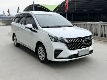 2022 Wuling Jiachen с пробегом 14 000 км