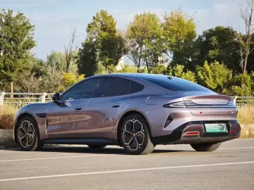 2026 Xiaomi SU7 с пробегом 5 000 км