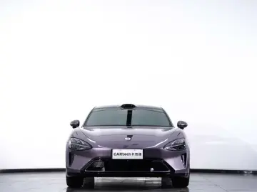 2024 Xiaomi SU7 с пробегом 4 300 км